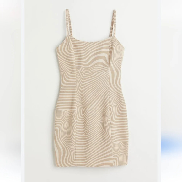 💚5/$25 H&M Beige & White Curvy Line Fitted Cotton Mini Dress Size Small - Picture 1 of 6